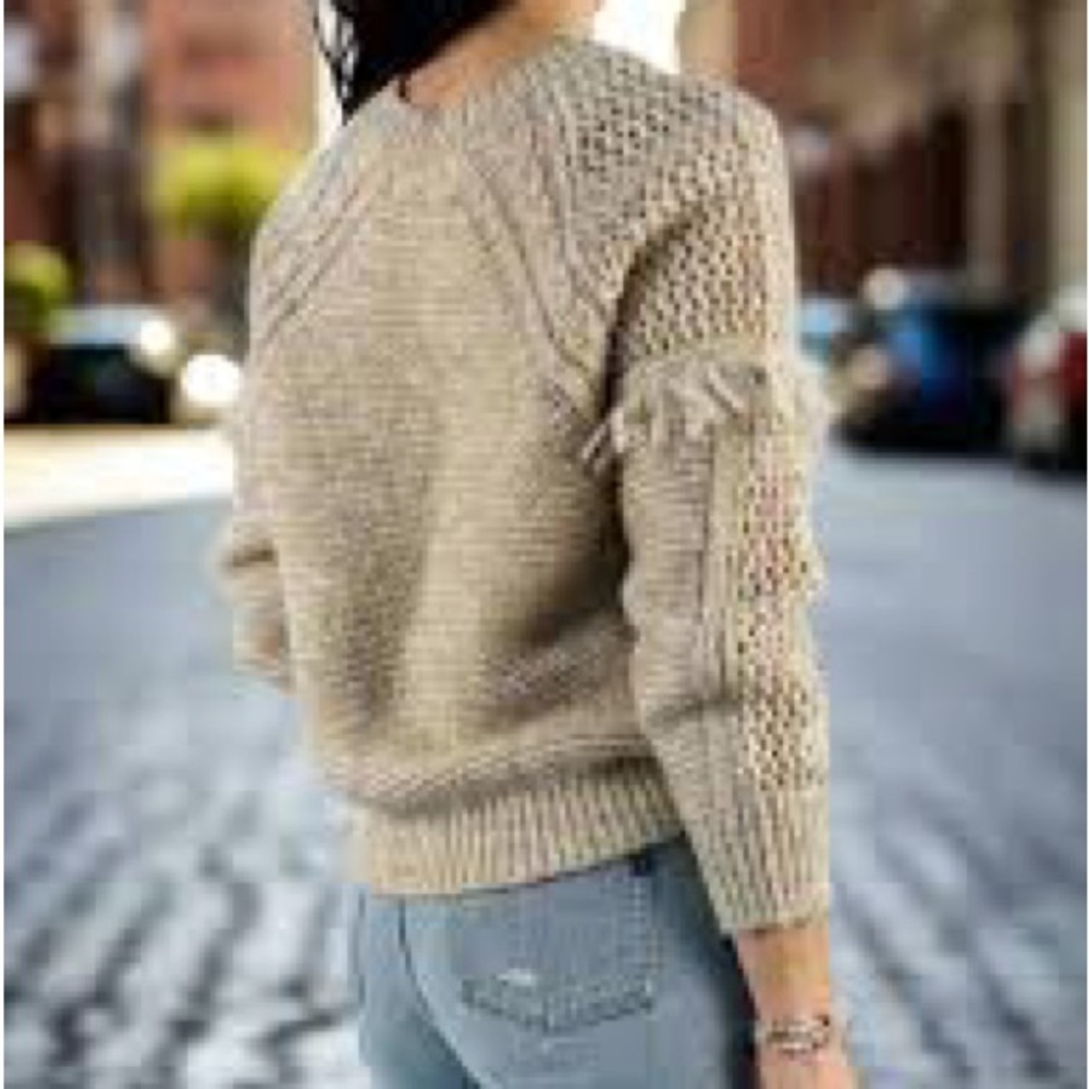 HEARTLOOM Bone Sweater